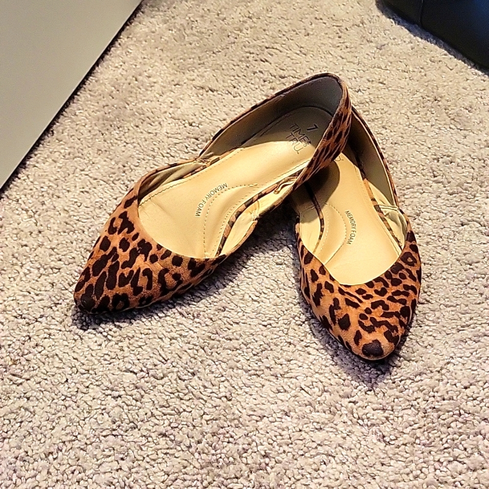 Size 7 Leopard Flats
